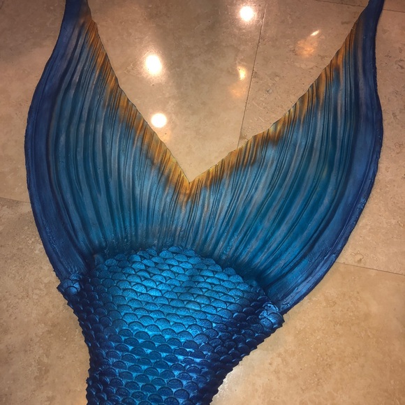 Mermaid Tail - Film Quality - Picture 10 of 14